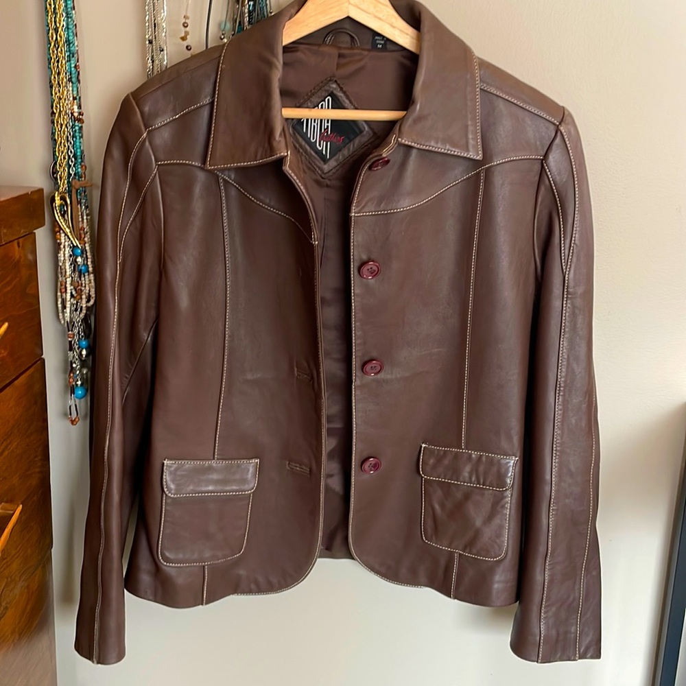 Vintage Brown Genuine Leather Blazer Jacket, size M, by Toboa Leathers. Perfect